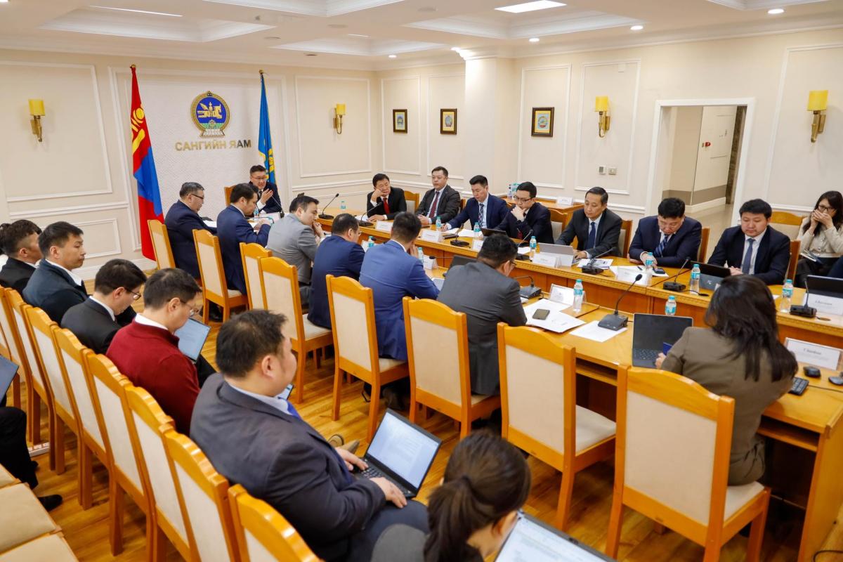 НҮҮРСНИЙ ТӨМӨР ЗАМЫН ТЭЭВРИЙН ҮНИЙГ АВТО ТЭЭВРИЙН ҮНЭТЭЙ ӨРСӨЛДӨХҮЙЦ БУЮУ 50 ХУВИАР БУУРУУЛЛАА