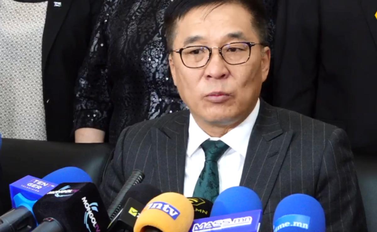 Б.БАТБААТАР: Р.БАТБОЛД ИЗНН-Д НЭМЭР БОЛООГҮЙ НӨХӨР