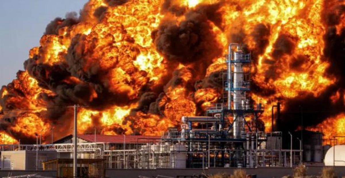 ТРАМП: ОРМУЗЫН ХООЛОЙГООР НЕФТЬ ЗӨӨВӨРЛӨХИЙГ ХОРИГЛОНО