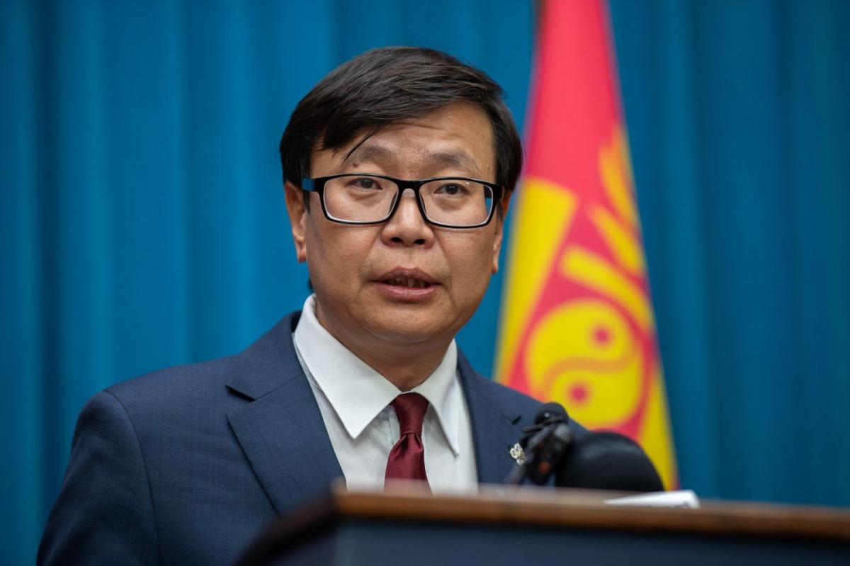 БОЛОВСРОЛЫН САЙД П.НАРАНБАЯРТ ХЭҮК-ООС ЗӨВЛӨМЖ ХҮРГҮҮЛЛЭЭ.