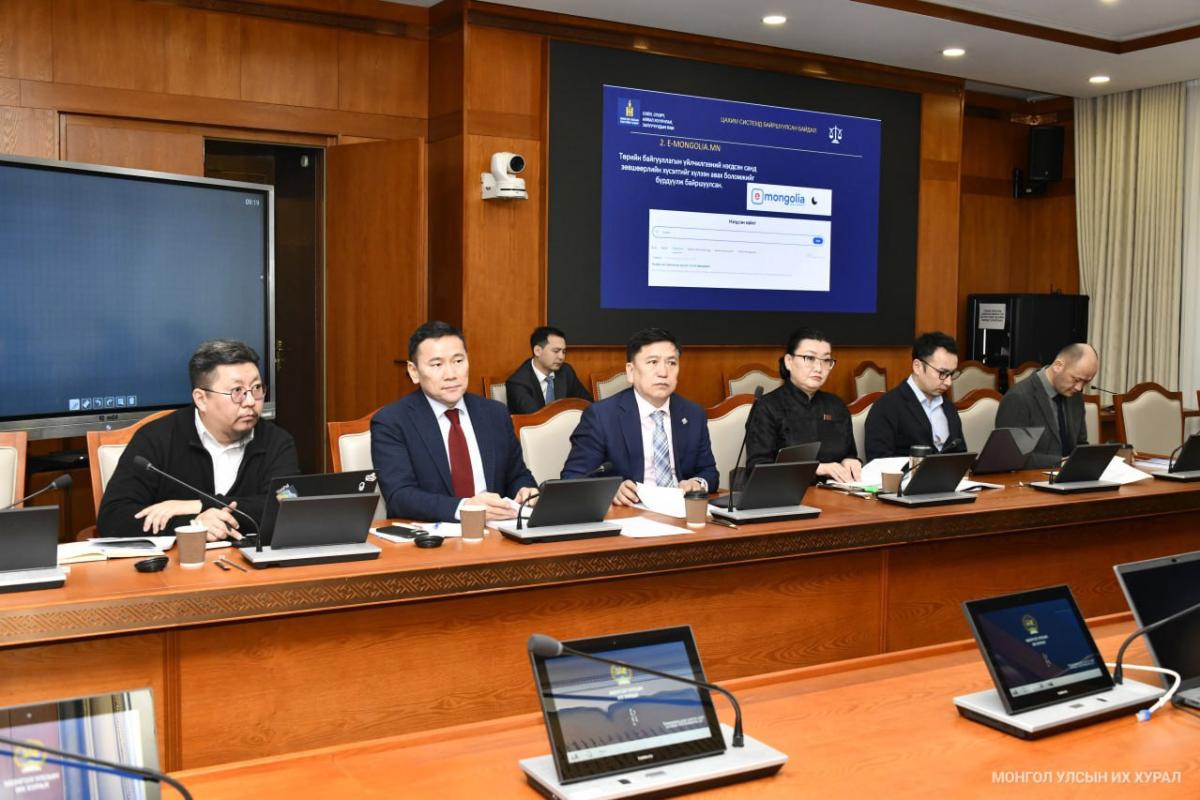 СОЁЛ, СПОРТ, АЯЛАЛ ЖУУЛЧЛАЛ, ЗАЛУУЧУУДЫН САЛБАРЫН АЖЛЫН ХЭСГҮҮД ЗӨВШӨӨРӨЛ ОЛГОХ АСУУДЛААР ХУРАЛДЛАА