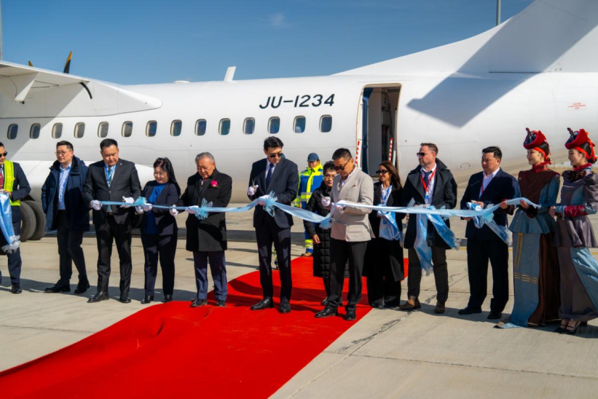 &ldquo;ЧИНГИС АЭРЛАЙНС ЮНИТИ&rdquo; АНХНЫ АГААРЫН ХӨЛГӨӨ ХҮЛЭЭН АВЛАА