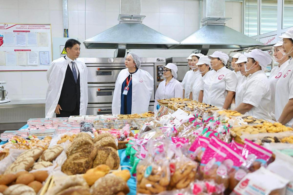 &ldquo;ХҮНСНИЙ ХУВЬСГАЛ&rdquo;-ЫН ДҮНД УВС АЙМГИЙН АЖ АХУЙН НЭГЖҮҮД ХҮЧИН ЧАДЛАА НЭМЖЭЭ