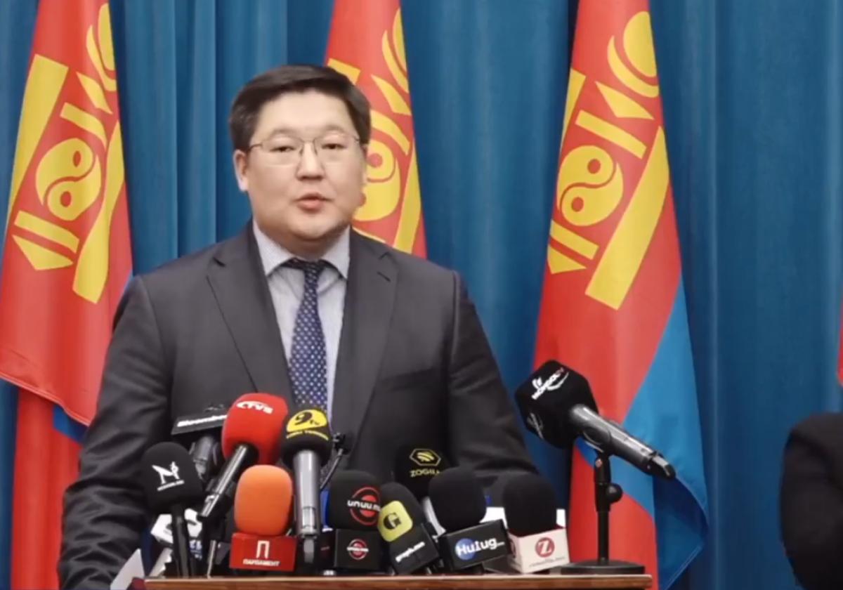 ШҮГЭЛ ҮЛЭЭГЧИЙГ НЭГ САЯАС ТАВАН ТЭРБУМААР УРАМШУУЛНА