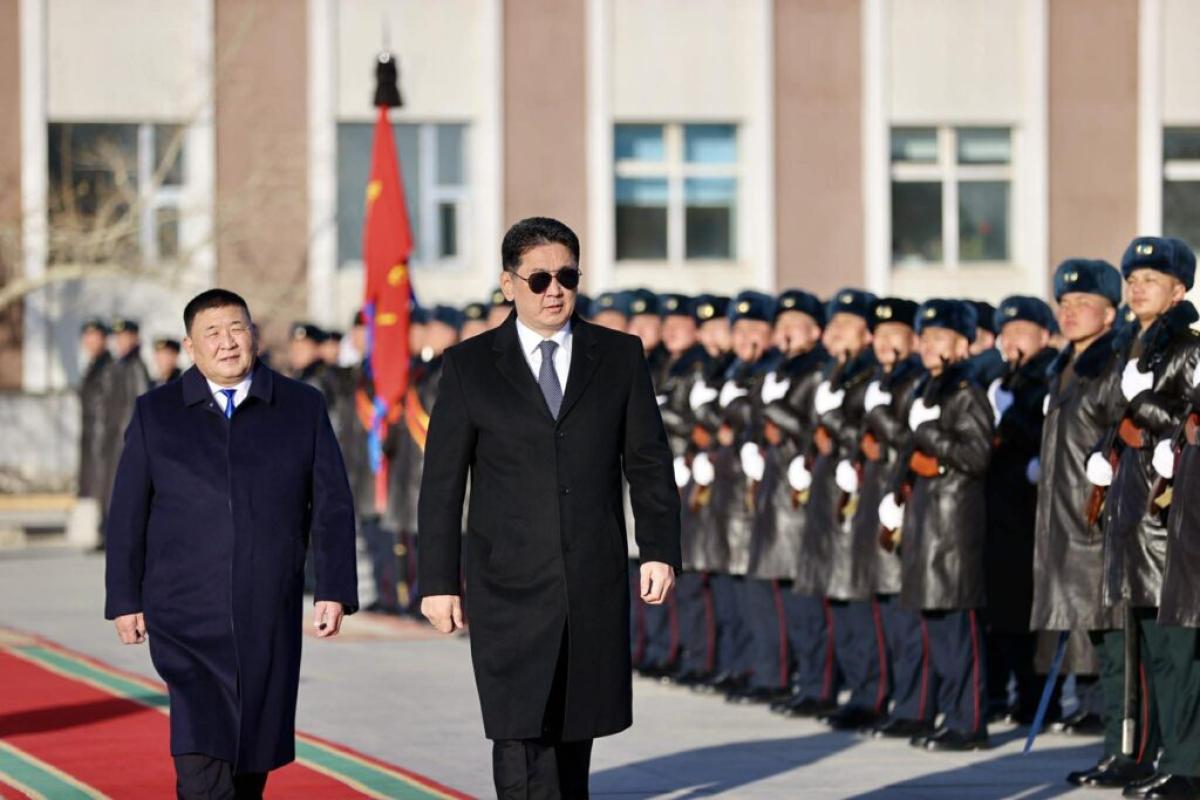 МОНГОЛ УЛСЫН ЕРӨНХИЙЛӨГЧ У.ХҮРЭЛСҮХ ГОВЬ-АЛТАЙ АЙМАГТ АЖИЛЛАЖ БАЙНА