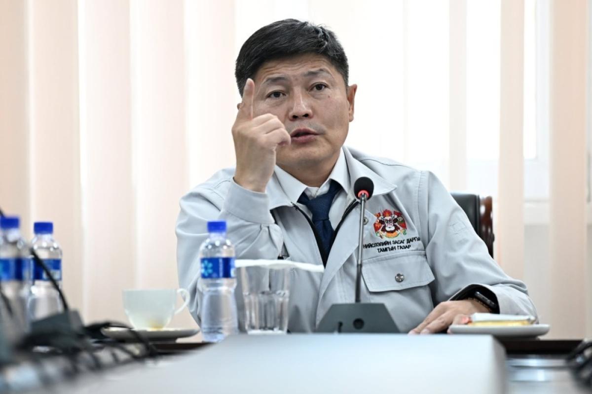 ХОТЫН ДАРГА Х.НЯМБААТАРЫГ ОГЦРУУЛАХЫГ ШААРДСАН ӨРГӨДӨЛД 19820 ХҮН ГАРЫН ҮСЭГ ЗУРААД БАЙНА