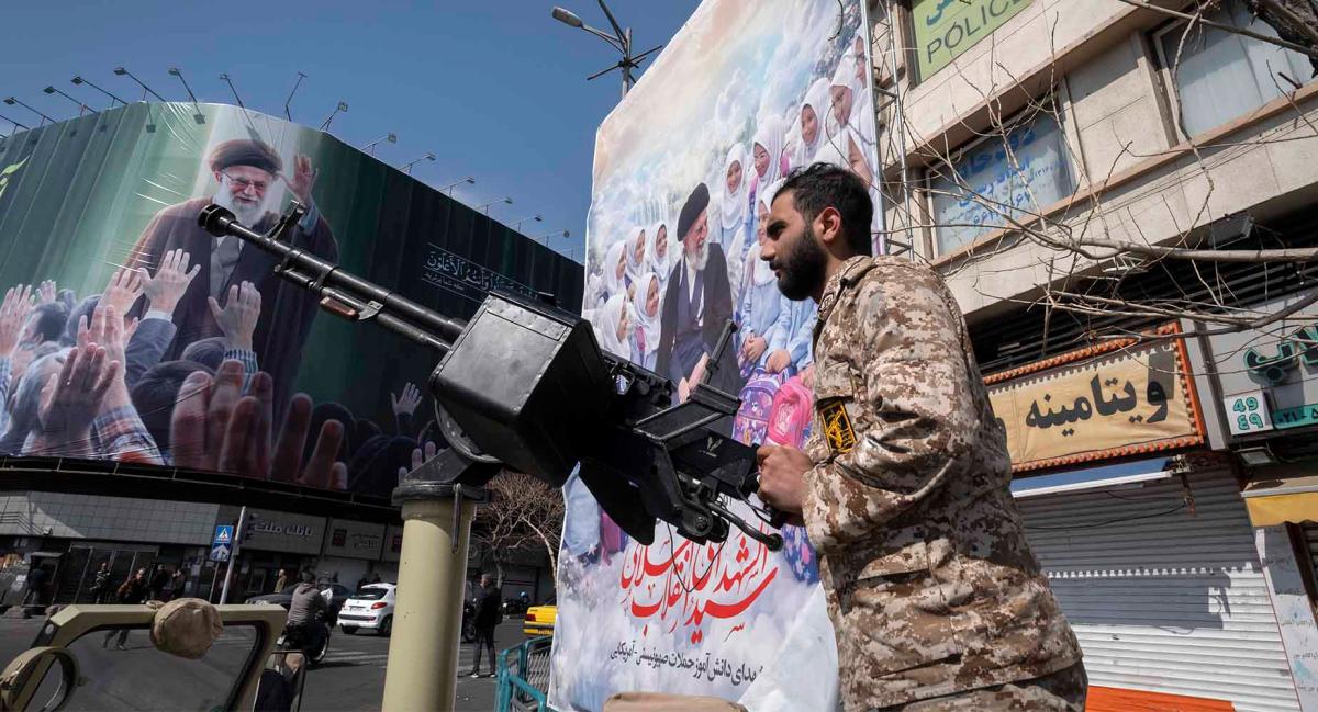 ИРАНЫ ЗЭВСЭГТ ХҮЧИН БАЙЛДААНЫ БЭЛЭН БАЙДАЛД ШИЛЖЖЭЭ