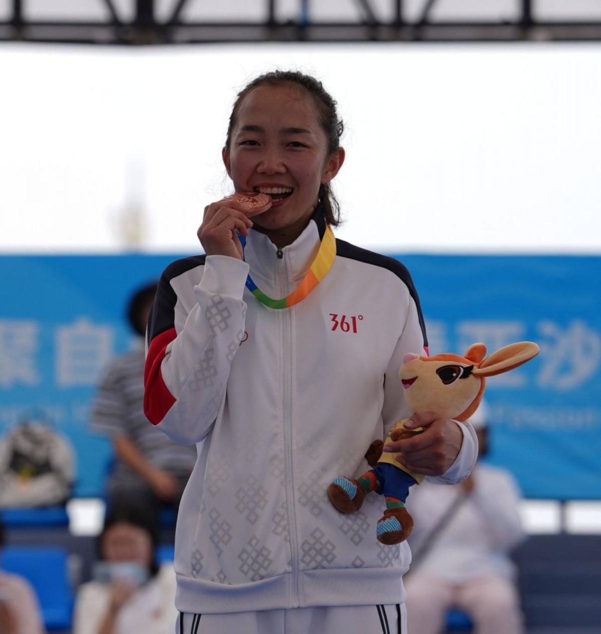 АЗИЙН ЭЛСНИЙ НААДМААС Г.МОНГОЛЖИН ХҮРЭЛ МЕДАЛЬ ХҮРТЛЭЭ