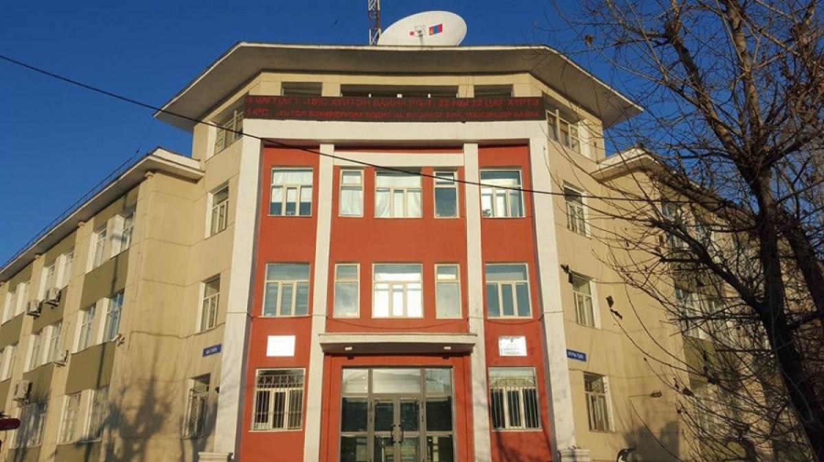 ТАВДУГААР САРД ОЛОН ЖИЛИЙН ДУНДЖААС ХҮЙТЭН БАЙНА