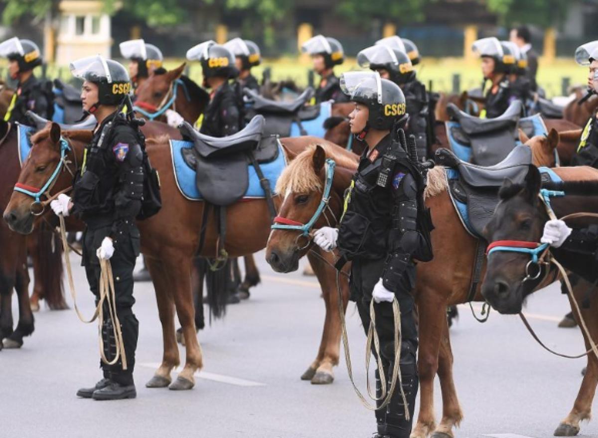 ВЬЕТНАМД АЛБА ХААЖ ТЭТГЭВЭРТ ГАРСАН 15 МОРИЙГ ЭХ ОРОНД НЬ АВЧ ИРНЭ