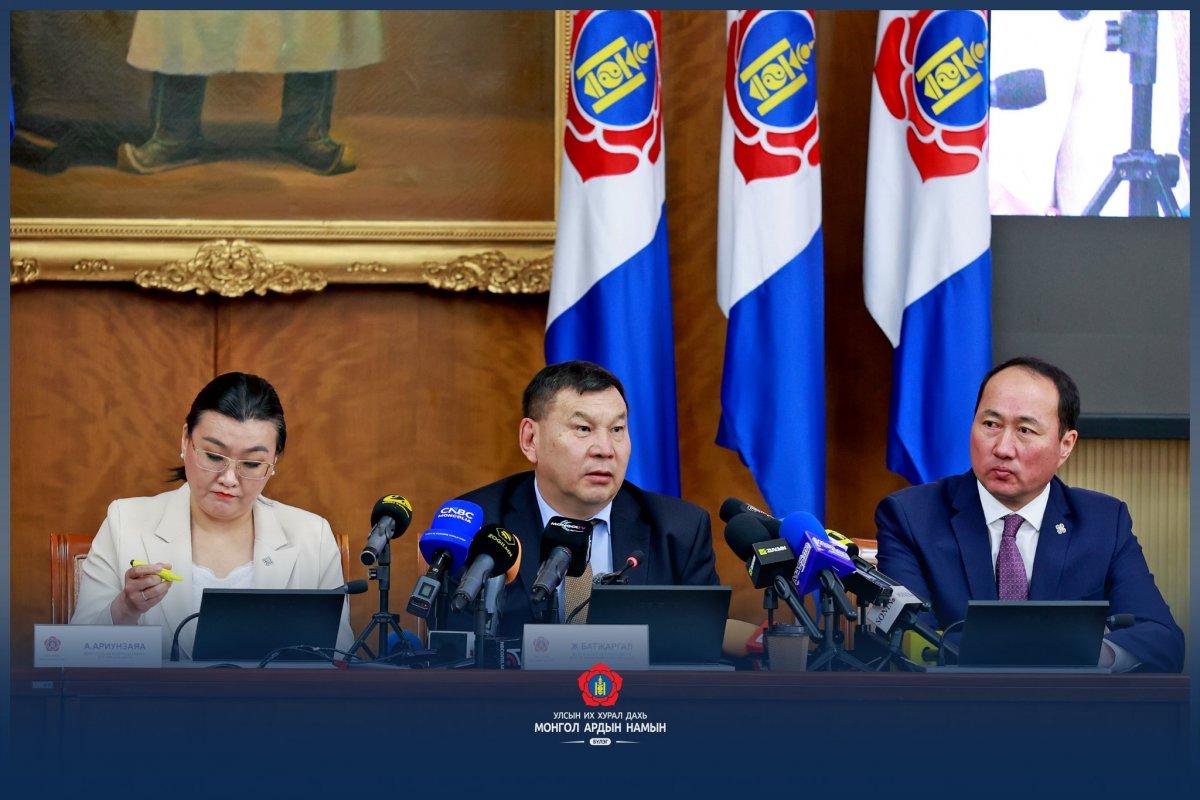 ХҮҮХДИЙН ХӨГЖЛИЙГ ДЭМЖИХ ТУХАЙ  ХУУЛИЙН ТӨСЛИЙГ ХЭЛЭЛЦЭХИЙГ ДЭМЖЛЭЭ