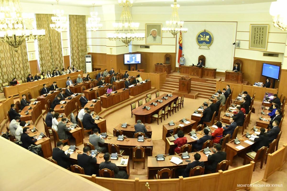 УИХ-ЫН ЧУУЛГАНААР ӨНӨӨДӨР ДАРААХ АСУУДЛЫГ ХЭЛЭЛЦЭНЭ