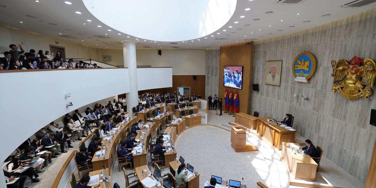 ААН-ҮҮДИЙН ЗААВАЛ БҮРДҮҮЛДЭГ 103 БҮРТГЭЛИЙГ ХҮЧИНГҮЙ БОЛГОЛОО
