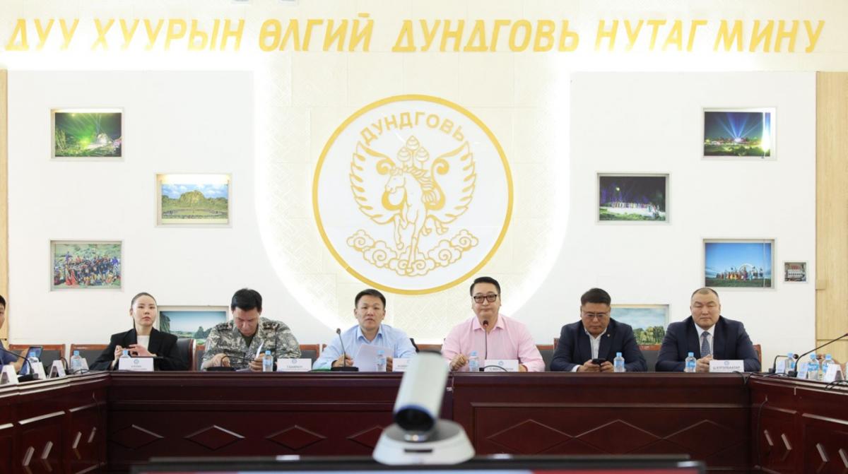 ДУНДГОВЬ АЙМГИЙН БҮХ СУМД ЦАС, ШУУРГАНЫ ҮЕД ЗАМ НЭЭХ ЗОРИУЛАЛТЫН ТЕХНИКТЭЙ БОЛСОН БАЙНА