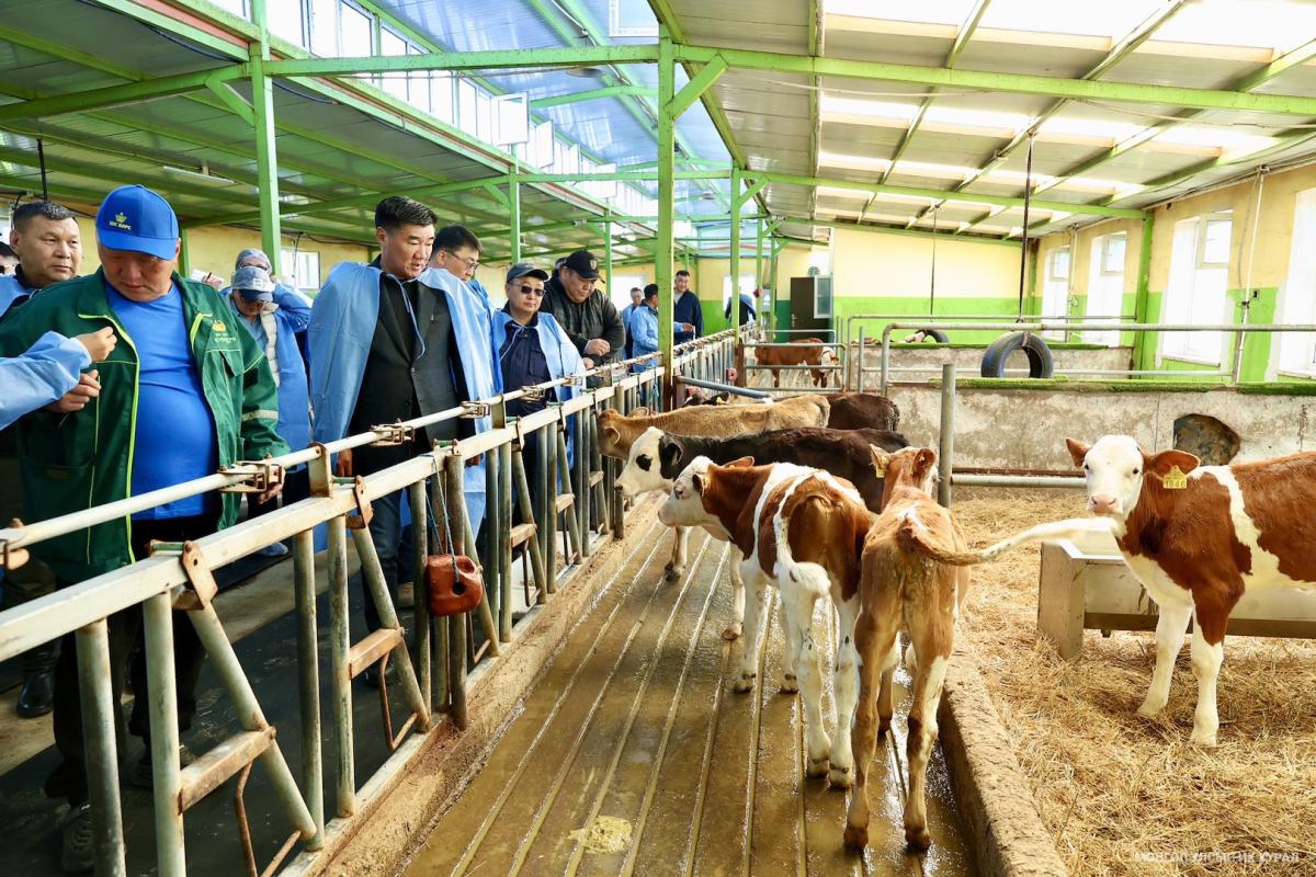 МОНГОЛ УЛСЫН ИХ ХУРЛЫН ДАРГА С.БЯМБАЦОГТ ТӨВ АЙМАГТ АЖИЛЛАЛАА