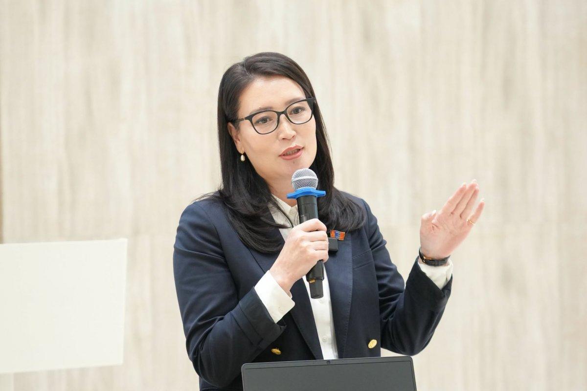 Б.СЭМЖИДМАА: ЕБС-ИЙН ЗАХИРЛУУДАД АЖЛЫН НӨХЦӨЛИЙГ ДЭМЖИХ НӨҮТБҮҮК ОЛГОЛОО