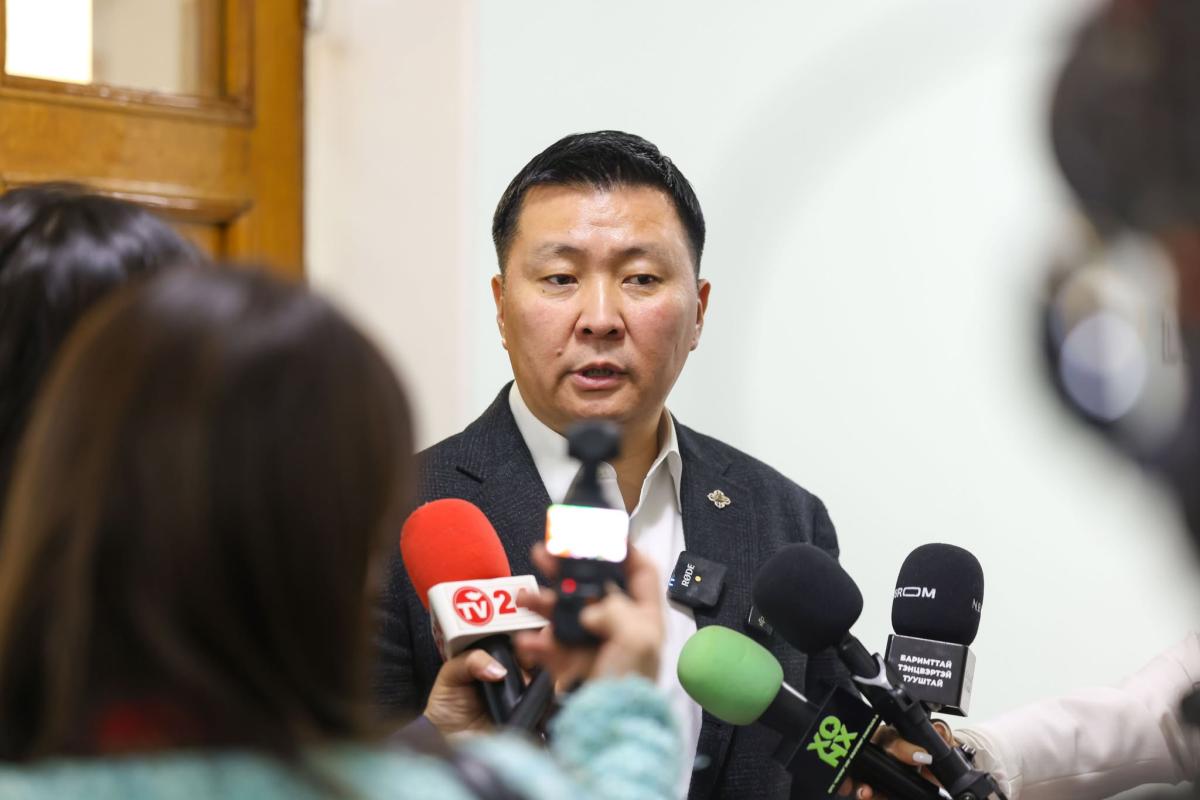 Э.БАТ-АМГАЛАН: ӨНӨӨДРИЙН БАЙДЛААР 55 МЯНГА ОРЧИМ ИПОТЕКИЙН ЗЭЭЛ ХҮСЭГЧИЙН ЗЭЭЛ ХҮЛЭЭГДЭЖ БАЙНА